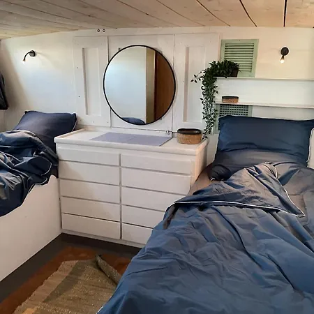 Hotel Bunte Hausboot
