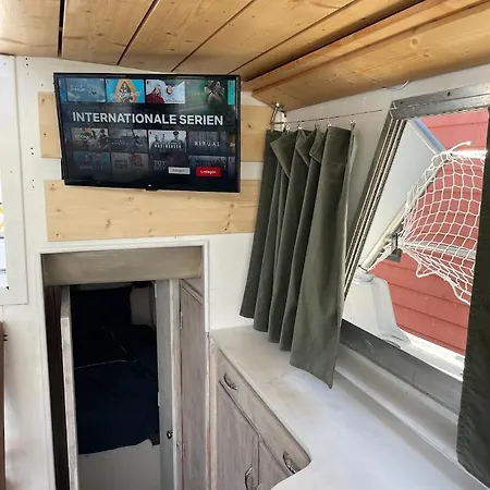 Hotel Bunte Hausboot *