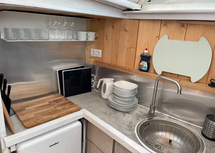 فندق Bunte Hausboot